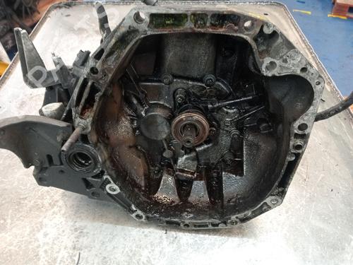 Used Gearbox RENAULT MEGANE II (BM0/1_, CM0/1_) [2001-2012]  25490561