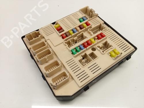 Used Fuse box RENAULT MEGANE III Hatchback (BZ0/1_, B3_) [2008-2025]  24927501