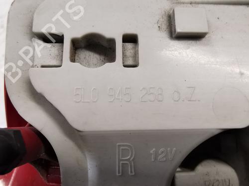 Right taillight SKODA YETI (5L) 1.2 TSI | BP29311983C35 