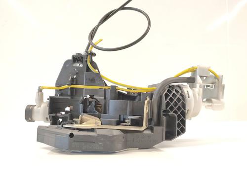 Used Rear left lock Rear left lock MERCEDES-BENZ S-CLASS (W220) S 320 CDI (220.026, 220.126) (197 hp) 11052769 11052769