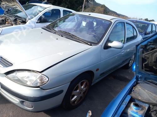 Brugte RENAULT MEGANE III Hatchback (BZ0/1_, B3_)  1.6 16V (BZ0H)  4490654