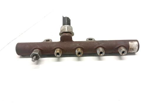 Used Injection rail DACIA SANDERO [2008-2025]  28198055