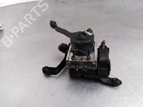 Used ABS pump FORD FIESTA V (JH_, JD_) [2001-2014]  16172833