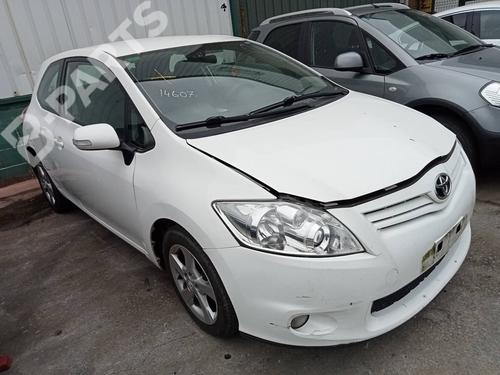 Used Parts TOYOTA AURIS (_E15_)  1.4 D-4D (NDE150_, NDE150R)  1065391