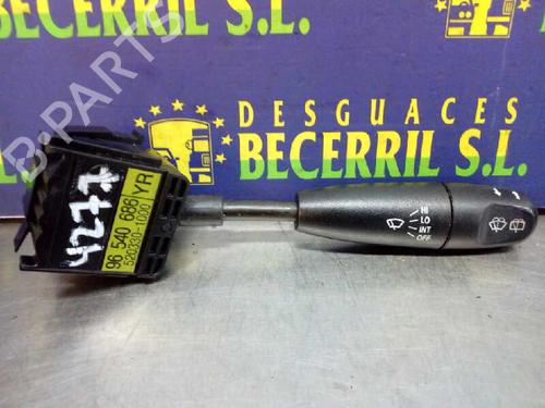 Used Steering column stalk DAEWOO KALOS (KLAS) 1.2 (72 hp) 8445272