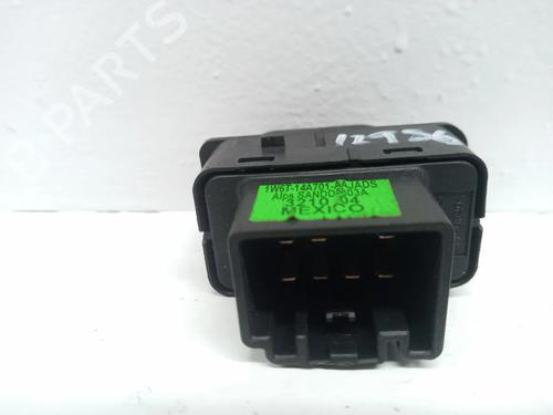 Left rear window switch LAND ROVER FREELANDER I (L314) 2.0 Td4 4x4 | BP8482559I29 