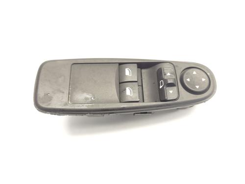 Fensterheberschalter links vorne für CITROËN C4 Picasso I MPV (UD_) 1.6 HDi 110 (112 hp) 30788402