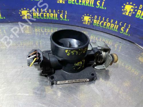 Used Throttle body FORD FOCUS I Saloon (DFW) 1.6 16V (100 hp) 8439406