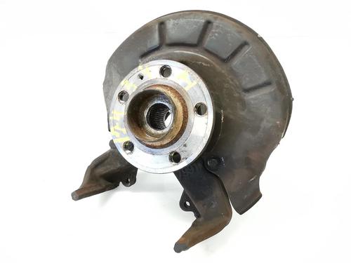 Used Left front steering knuckle VW POLO (9N_, 9A_) 1.4 16V (75 hp) 17628615
