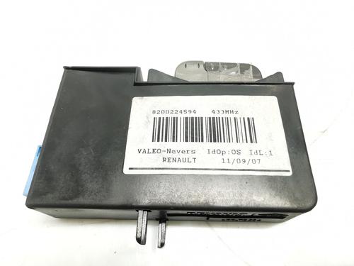 Card reader RENAULT ESPACE IV (JK0/1_) 2.0 dCi (JK02, JK03) | BP37463687E4 - Image 3