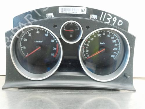 Used Instrument cluster OPEL ASTRA H (A04) 1.8 (L48) (125 hp) 8469811