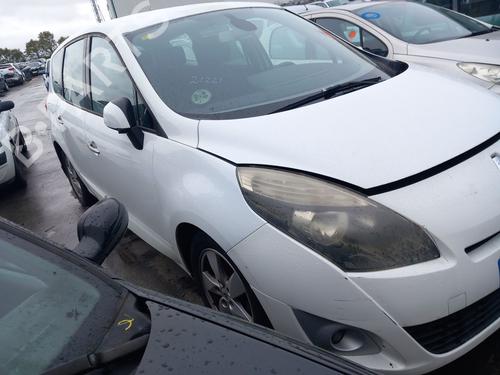 Left front window switch RENAULT GRAND SCÉNIC III (JZ0/1_) 1.9 dCi (JZ0J, JZ0N, JZ1K, JZ1S) | BP31189877I27