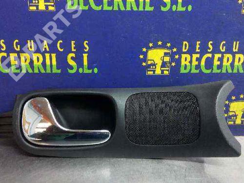 Used Front left interior door handle Front left interior door handle AUDI A4 B5 Avant (8D5) 1.8 (125 hp) 8440363 8440363