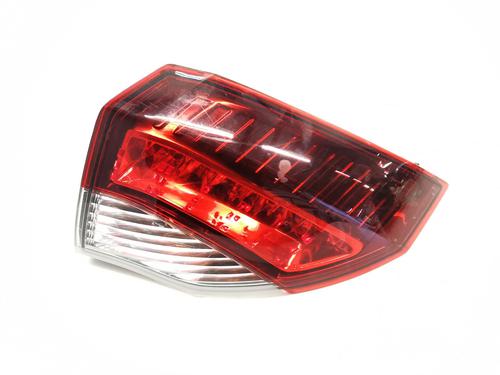 Used Right taillight Right taillight RENAULT LAGUNA III (BT0/1) 2.0 dCi (BT01, BT08, BT09, BT0E, BT0K, BT12, BT1C, BT1D,... (150 hp) 33202660 33202660
