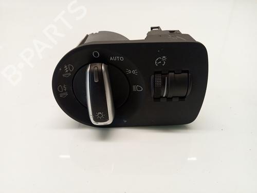 Used Headlight switch AUDI A1 Sportback (8XA, 8XF) 1.6 TDI (115 hp) 24940101