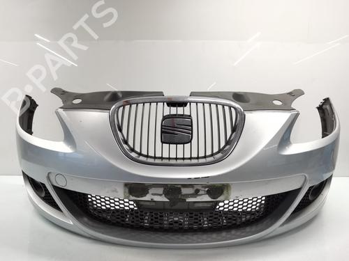 Used Front bumper SEAT LEON (1P1) 1.9 TDI (105 hp) 30612752