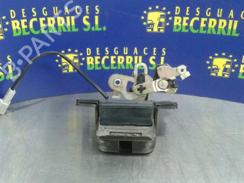 Used Tailgate lock KIA SORENTO I (JC) 2.5 CRDi 4WD (140 hp) 8445411