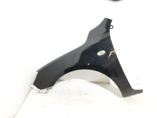 Używane Błotnik przedni lewy Błotnik przedni lewy MAZDA 3 (BK) 1.6 (BK14) (105 hp) 36755020 36755020