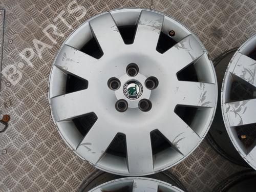 Used Rim SKODA SUPERB I (3U4) 1.9 TDI (130 hp) 8475198