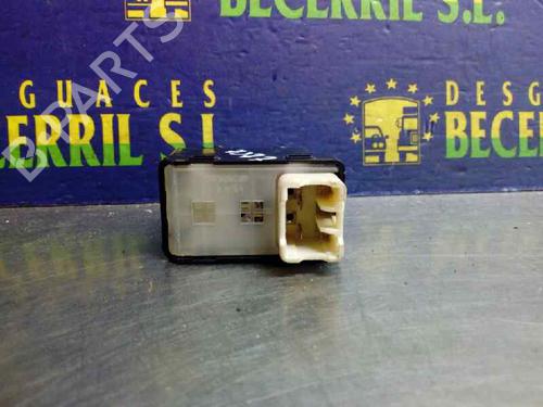 Right front window switch HYUNDAI ACCENT II (LC) 1.5 CRDi | BP8455197I26 