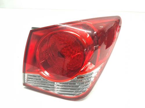 Used Right taillight CHEVROLET CRUZE (J300) 1.6 (109 hp) 32526552