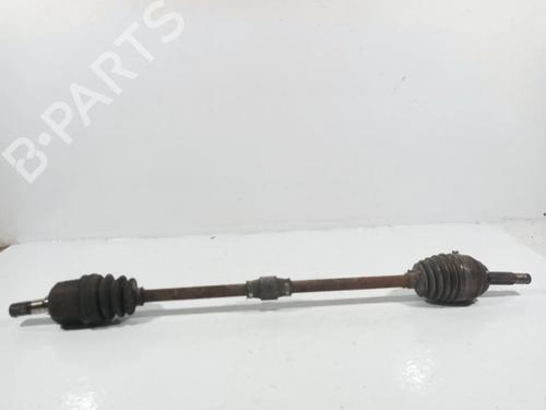 Used Right front driveshaft MITSUBISHI SPACE WAGON (N3_W, N4_W) [1991-2000]  8854173