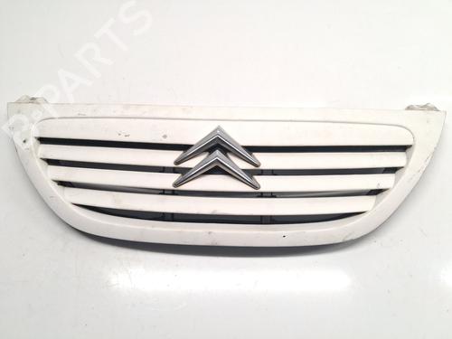 Used Grille CITROËN C3 I (FC_, FN_) 1.4 HDi (68 hp) 29983250