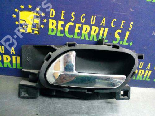 Used Rear left interior door handle Rear left interior door handle CITROËN C4 Coupe (LA_) 1.6 HDi (90 hp) 8445403 8445403