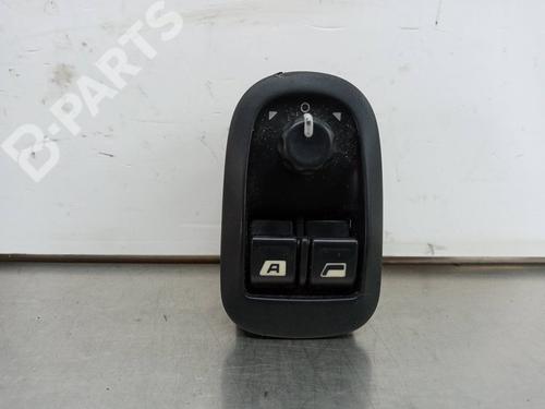 Used Left front window switch Left front window switch PEUGEOT 206 Hatchback (2A/C) 1.4 i (75 hp) 8467729 8467729