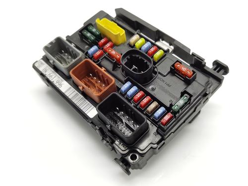 fuse-box-citroen-c3-ii-sc_-2009-34114460 main image