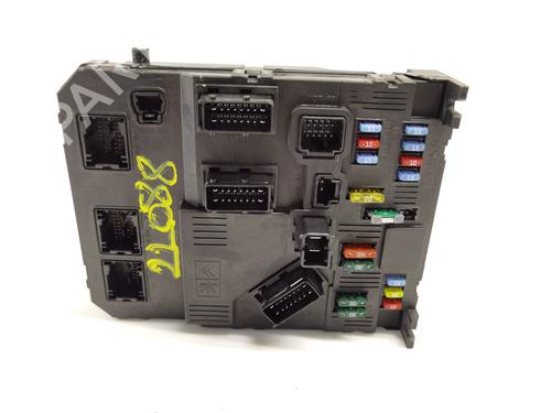 Used Fuse box Fuse box CITROËN XSARA PICASSO (N68) 1.8 16V (115 hp) 40037129 40037129