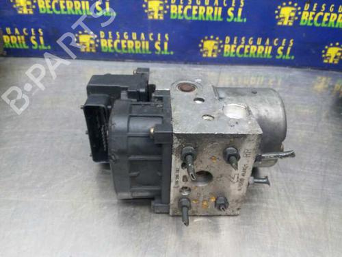 Used ABS pump NISSAN ALMERA TINO (V10) 2.2 dCi (115 hp) 8439713