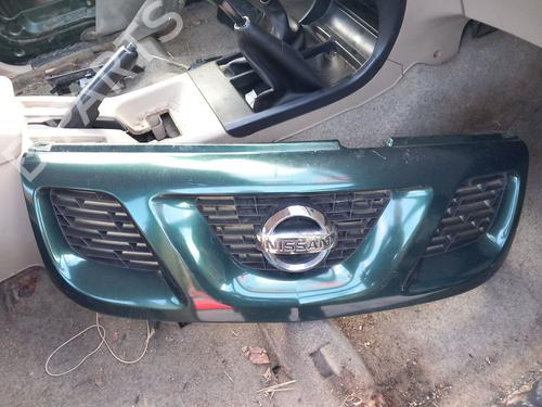 Used Grille NISSAN TERRANO II (R20) 2.7 TDi 4WD (125 hp) 29635038