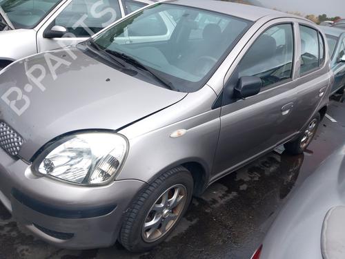 Brugte TOYOTA YARIS (_P1_) 1.4 D-4D (NLP10_, NLP10R) (75 hp) 4337973