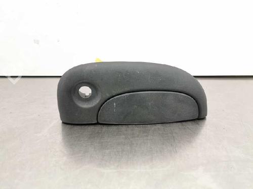 Używane Klamka zewnętrzna drzwi przednich prawych RENAULT KANGOO (KC0/1_) D 65 1.9 (KC0E, KC02, KC0J, KC0N) (64 hp) 8462887