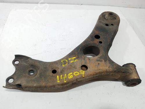 Used Left front suspension arm TOYOTA AURIS (_E15_) [2006-2013]  10349540