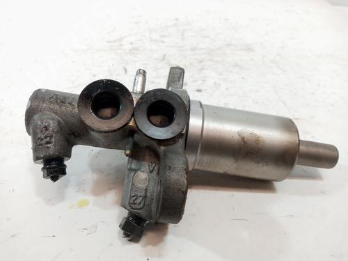 Used Brake master cylinder BMW 5 (E60) 530 d (218 hp) 10302200