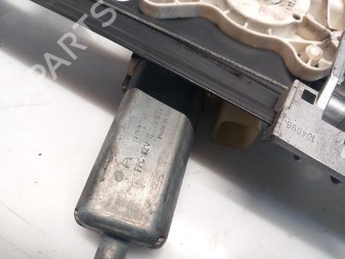 Rear right window mechanism MERCEDES-BENZ C-CLASS (W203) C 200 Kompressor (203.045) | BP23577845C25 