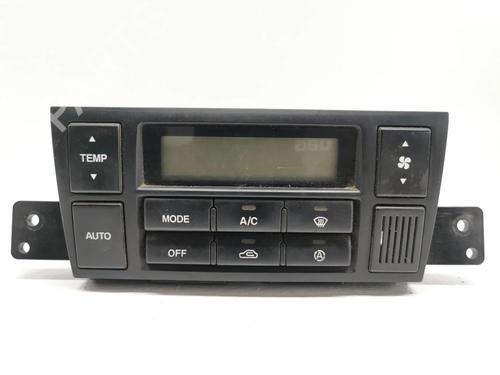 Used Climate control HYUNDAI TUCSON (JM) 2.0 CRDi (113 hp) 8899557
