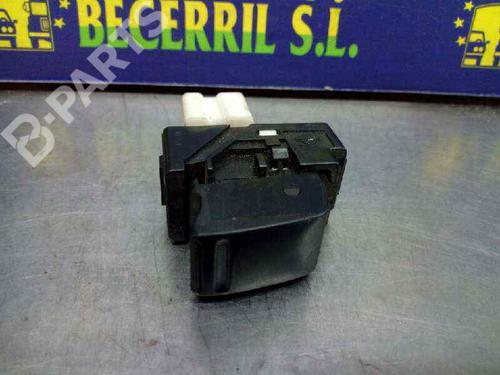 Used Right front window switch Right front window switch NISSAN MAXIMA / MAXIMA QX V (A33) 2.0 V6 24V (140 hp) 8442305 8442305