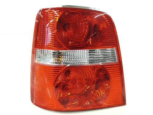 Used Left taillight VW TOURAN (1T1, 1T2) [2003-2011]  23104678