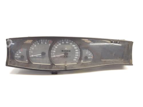 Used Instrument cluster OPEL OMEGA B (V94) 2.6 V6 (F69, M69, P69) (180 hp) 31971971