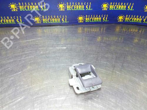 Used Front left interior door handle LAND ROVER FREELANDER I (L314) 2.0 DI 4x4 (98 hp) 8429227