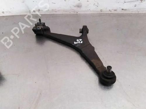 Used Right front suspension arm PEUGEOT 106 II (1A_, 1C_) [1996-2005]  8466181