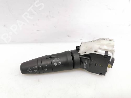 Used Headlight switch NISSAN MICRA III (K12) 1.5 dCi (86 hp) 8471959