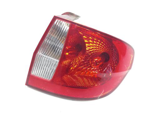 Feu arrière droit HYUNDAI GETZ (TB) 1.4 i (97 hp) 32020069