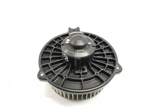 Used Heater blower motor MITSUBISHI GRANDIS (NA_W) 2.0 DI-D (NA8W) (136 hp) 18201011