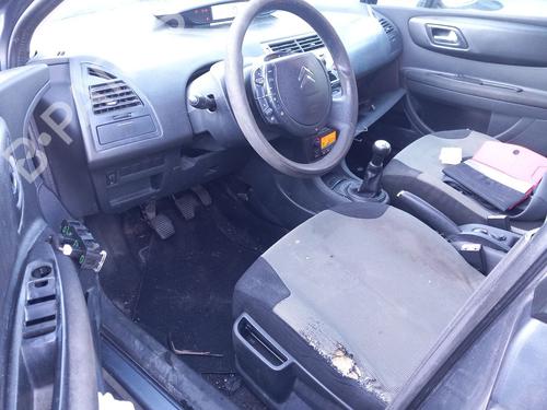 Fuse box CITROËN C4 II (NC_) 1.6 HDi 90 | BP31809709E1