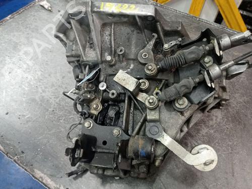 Used Gearbox TOYOTA AURIS (_E18_) 1.4 D-4D (NDE180_, NDE180R) (90 hp) 31707364