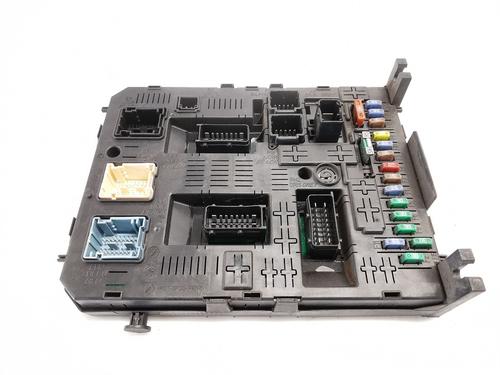 Used Fuse box Fuse box 37183671 37183671